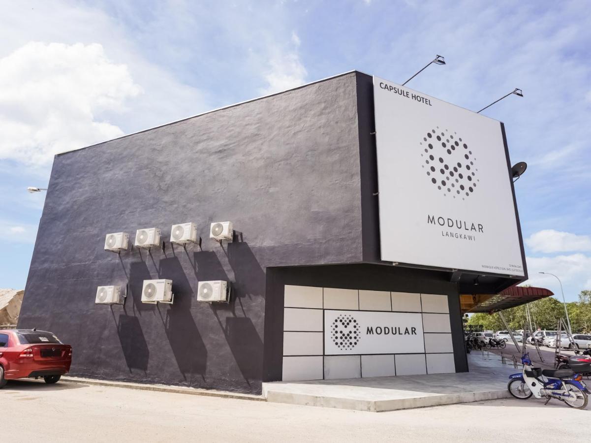 Oyo 89635 Modular Langkawi Capsule Hotel Padang Mat Sirat ภายนอก รูปภาพ