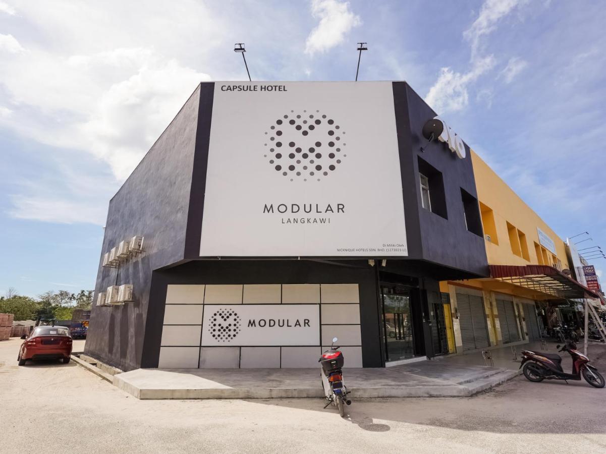 Oyo 89635 Modular Langkawi Capsule Hotel Padang Mat Sirat ภายนอก รูปภาพ