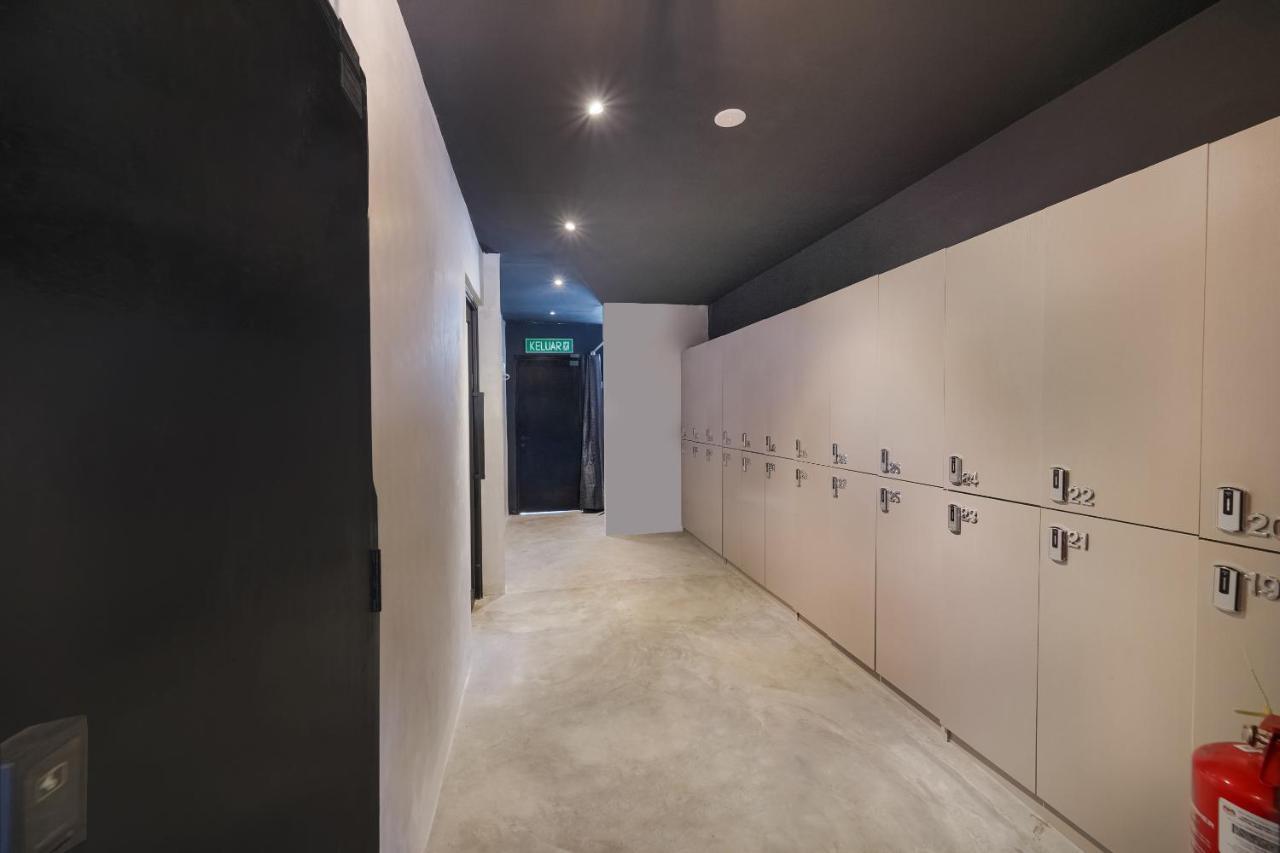 Oyo 89635 Modular Langkawi Capsule Hotel Padang Mat Sirat ภายนอก รูปภาพ