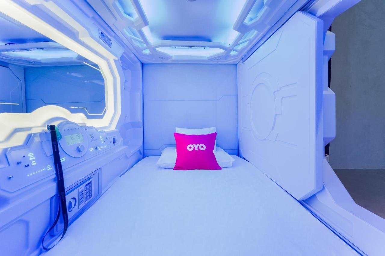 Oyo 89635 Modular Langkawi Capsule Hotel Padang Mat Sirat ภายนอก รูปภาพ