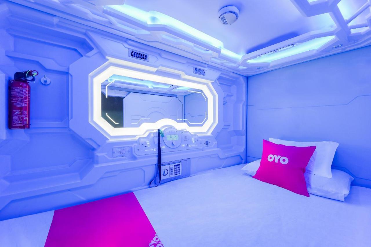 Oyo 89635 Modular Langkawi Capsule Hotel Padang Mat Sirat ภายนอก รูปภาพ