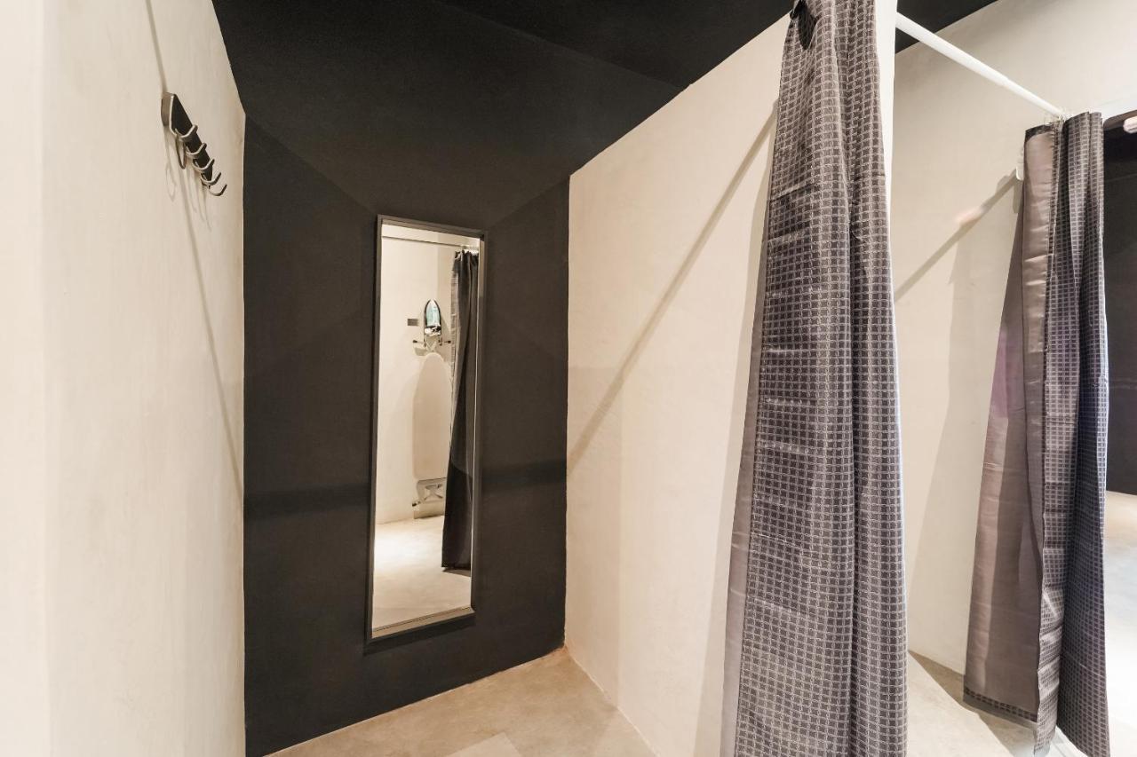 Oyo 89635 Modular Langkawi Capsule Hotel Padang Mat Sirat ภายนอก รูปภาพ